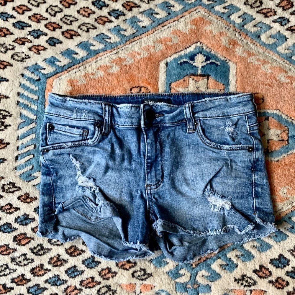 STS BLUE Cutoff Denim Shorts